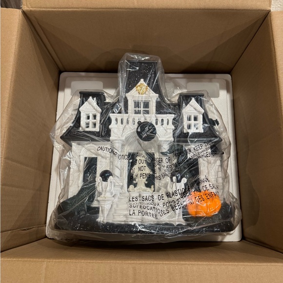 Bath & Body Works Haunted House Decor - Black White Orange